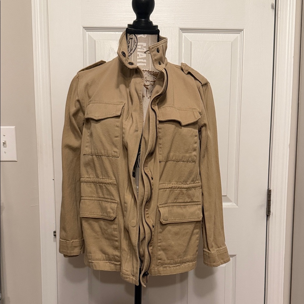 Women’s utility jacket khaki colored Large